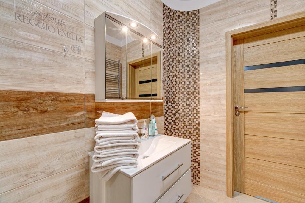 Apartament Morski Zakatek โปเบียโรโว ภายนอก รูปภาพ